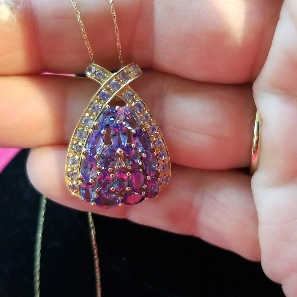 Tanzanite Large Pendant Slide 10kt gold - Picture 9 of 11